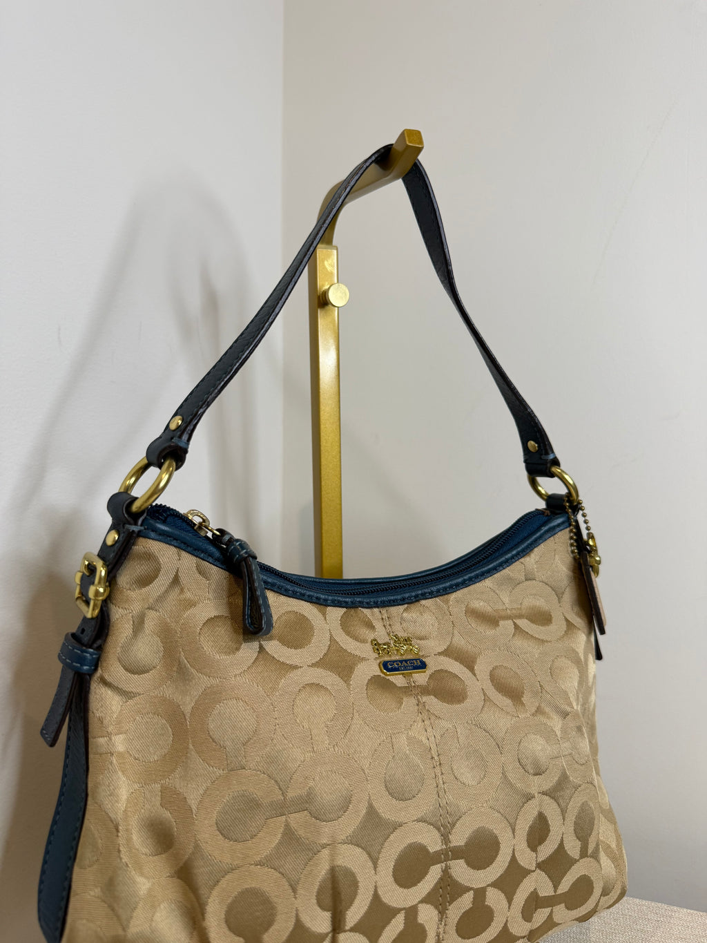 Pre-owned Coach canvas Madison Blue shoulder bag