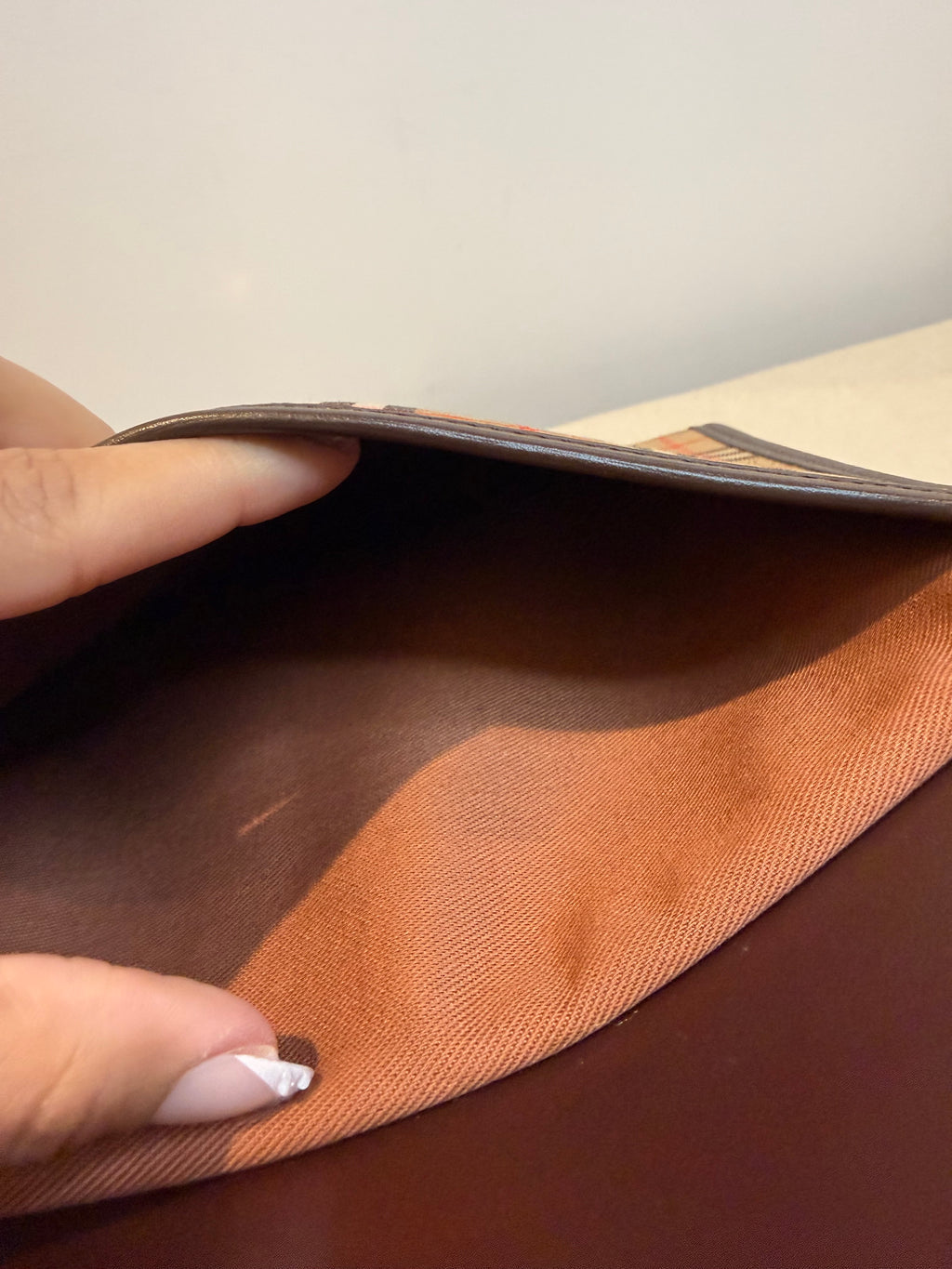 Pre-owned Burberry Novacheck Clutch Handbag