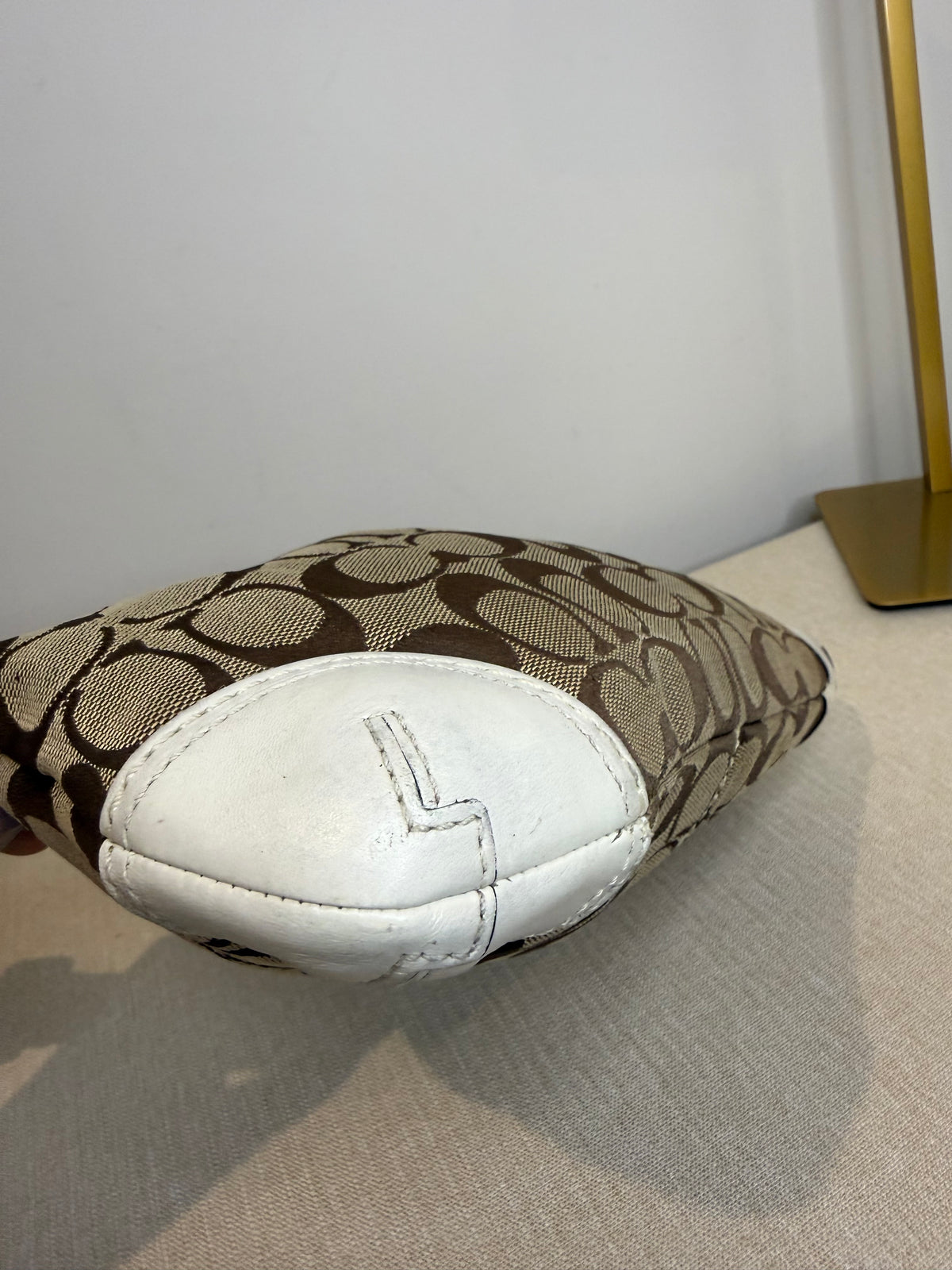 Pre-owned Coach Cream Signature Hobo Shoulder Bag 2007