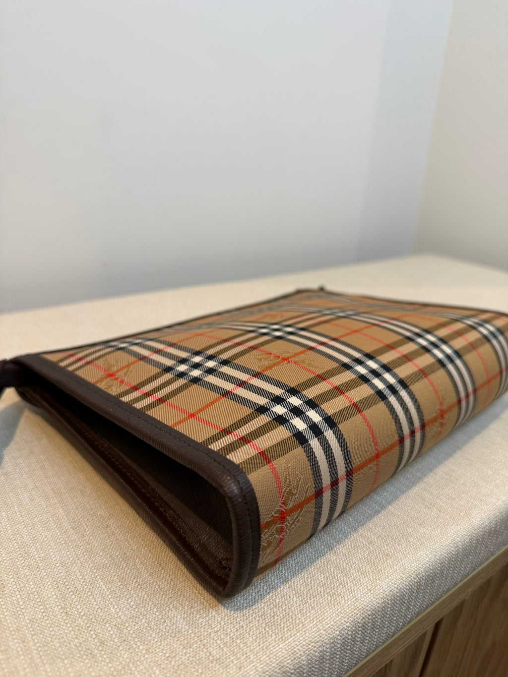 Pre-owned Burberry Novacheck Clutch Handbag