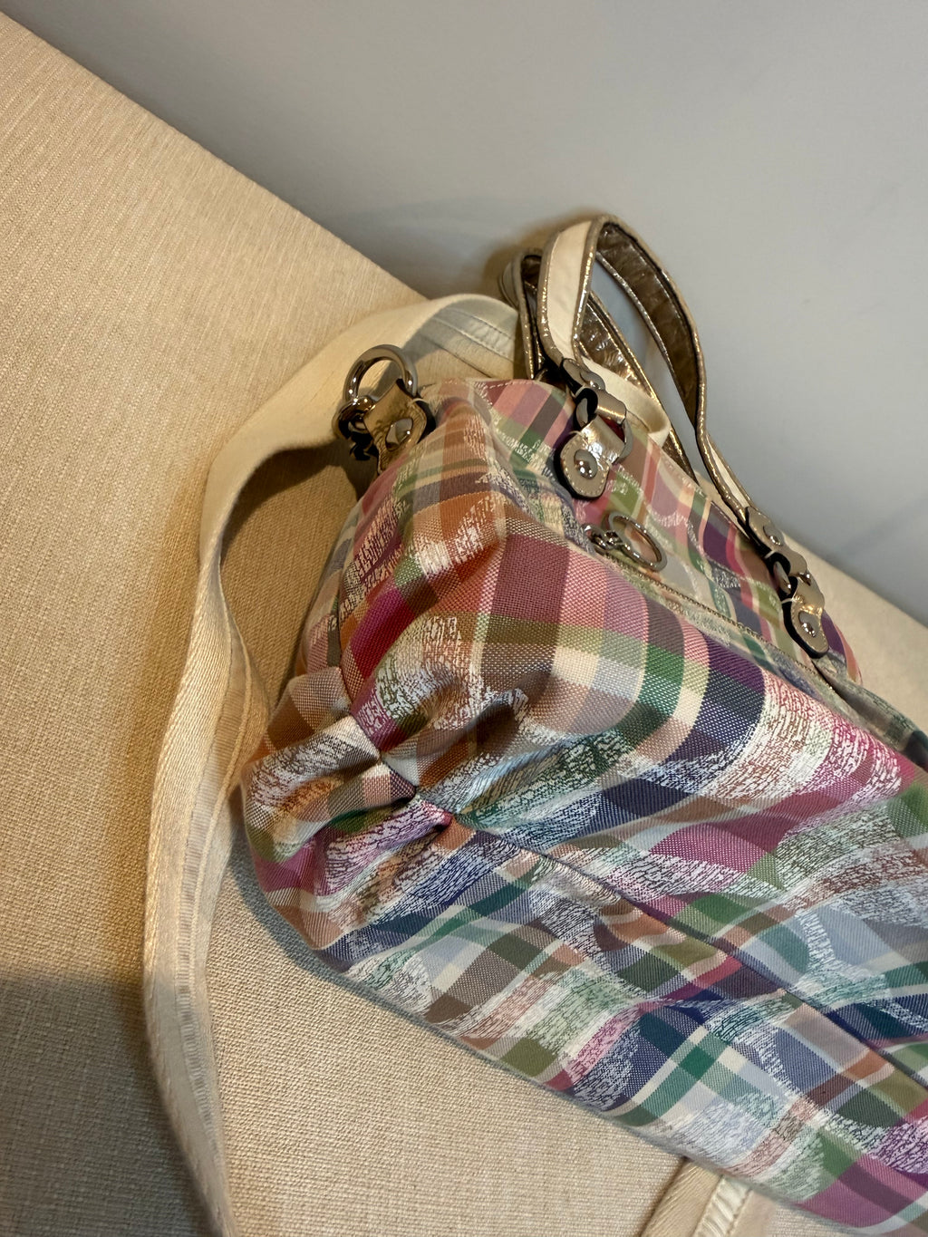 Pre-owned Coach canvas Poppy Daisy Madras 2 Way Bag 2011