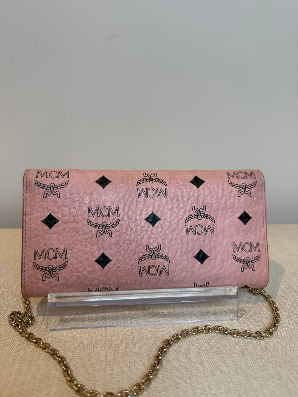 Pre-owned MCM Leather Vicetos Wallet on Chain