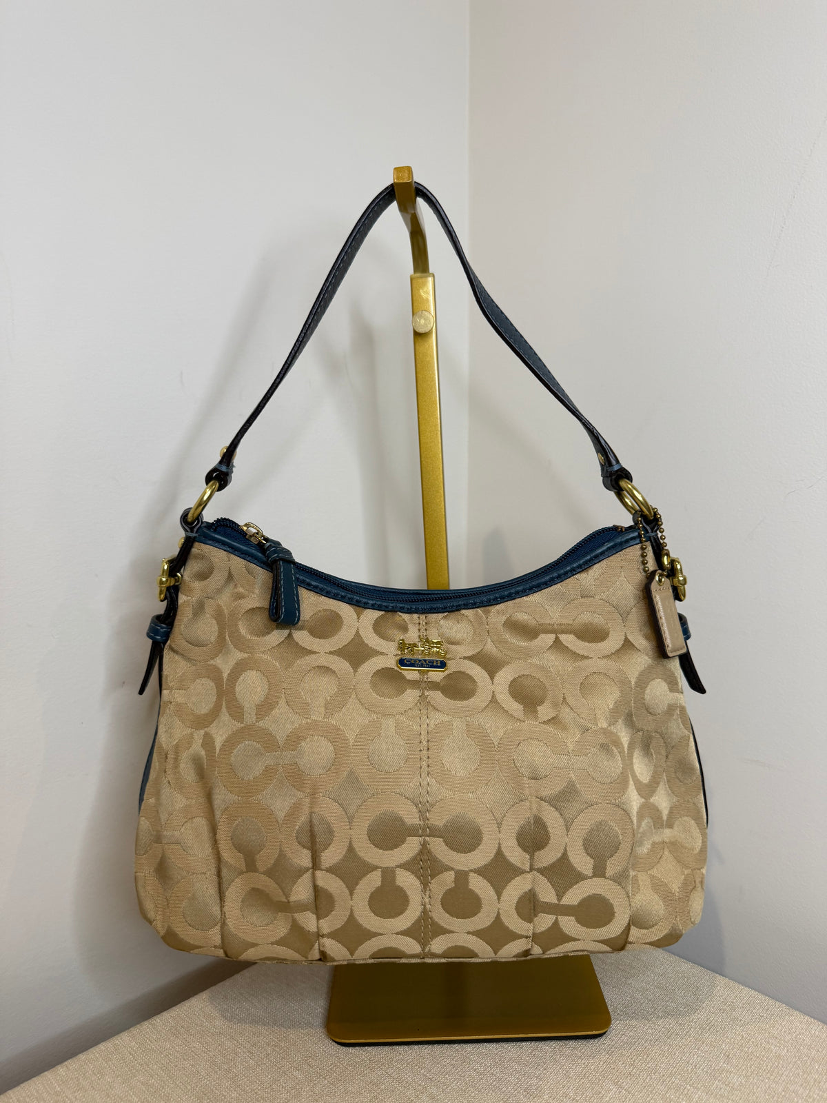 Pre-owned Coach canvas Madison Blue shoulder bag
