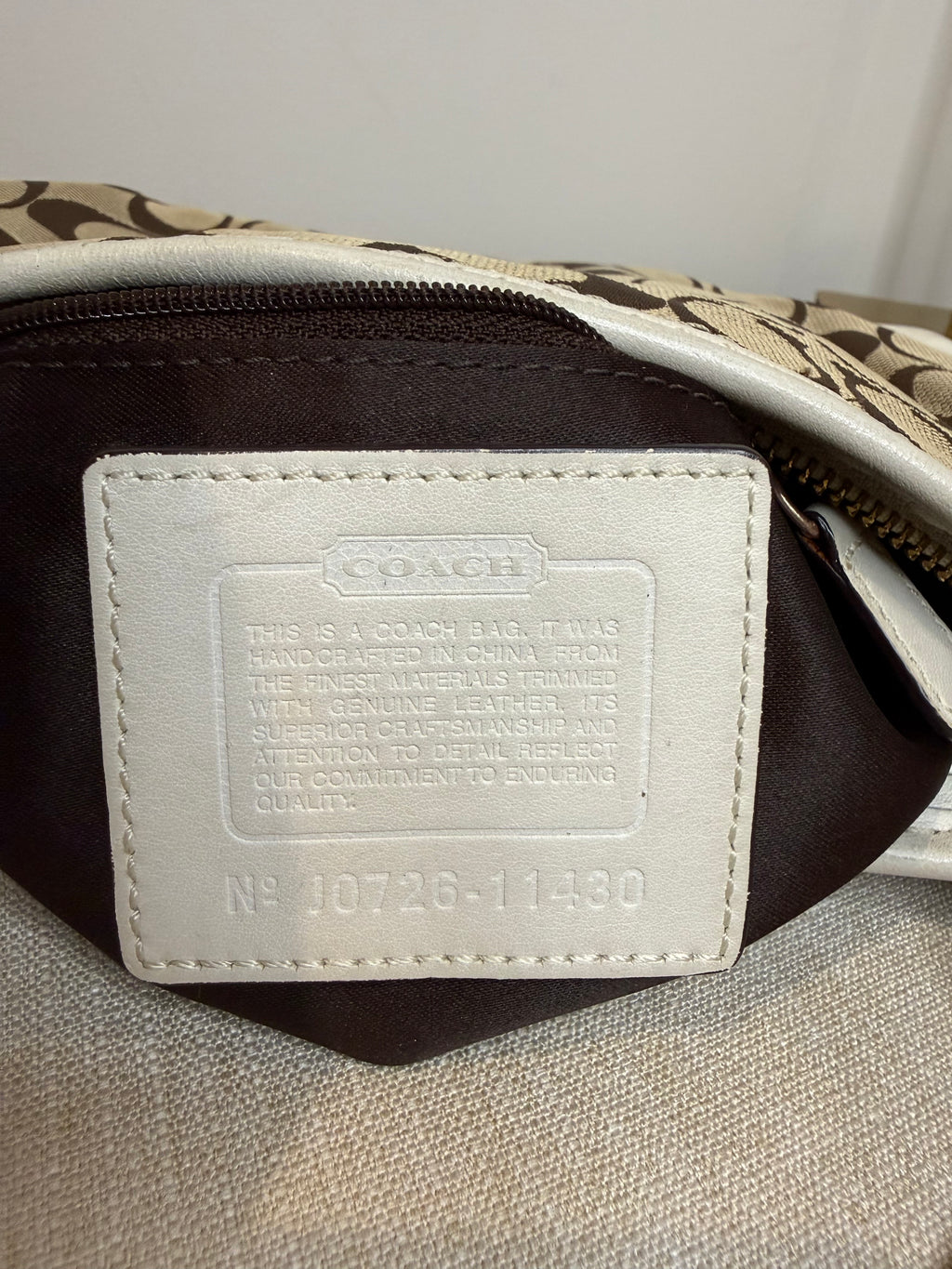 Pre-owned Coach Cream Signature Hobo Shoulder Bag 2007