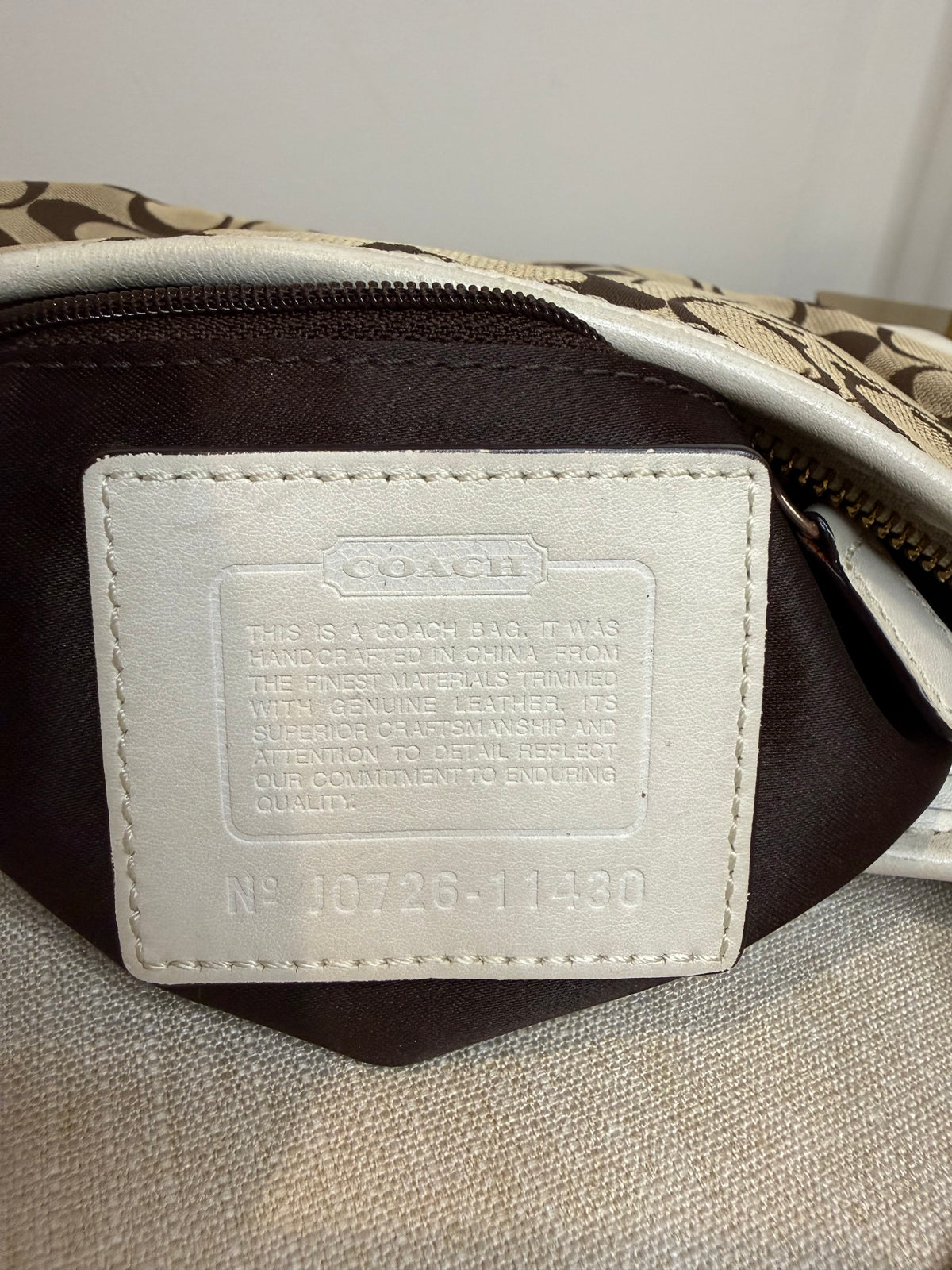 Pre-owned Coach Cream Signature Hobo Shoulder Bag 2007