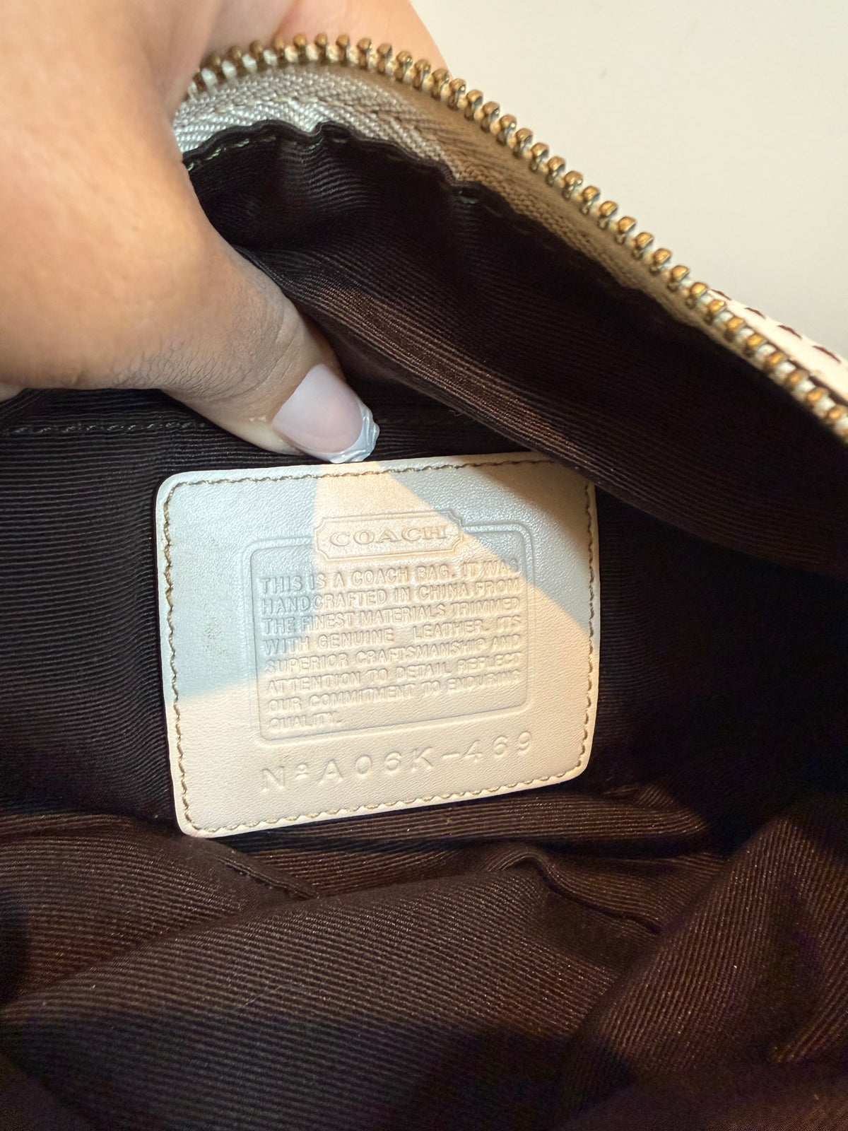 Pre-owned Coach Canvas Mini White tonal handbag 2006 Vintage