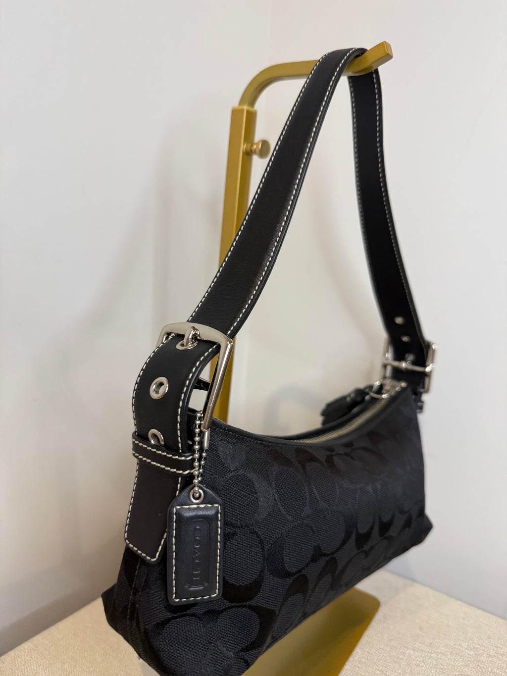 Pre-owned Coach Black Hamptons east west shoulder bag 2004 vintage