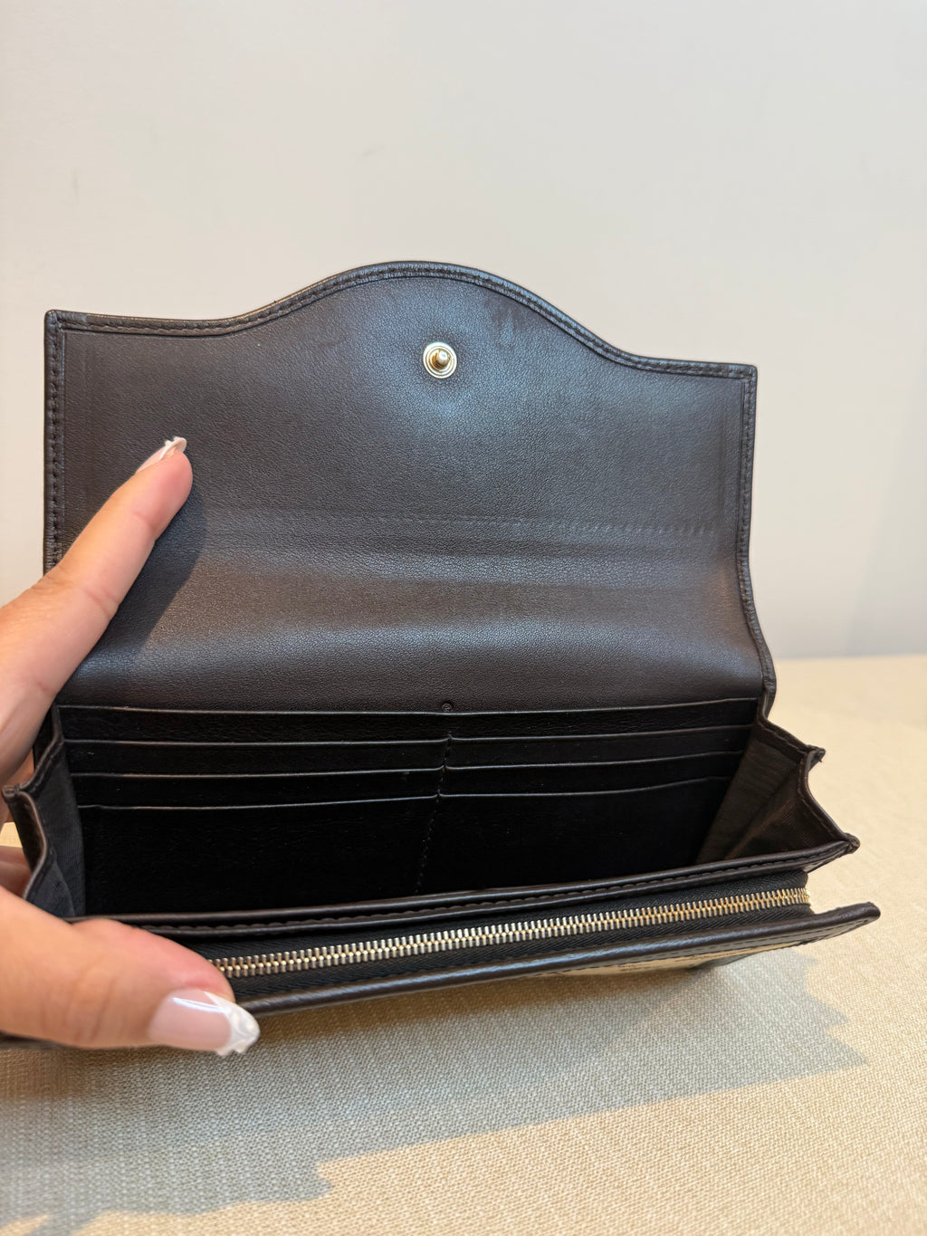 Pre-owned Gucci brown canvas sukey continental long wallet