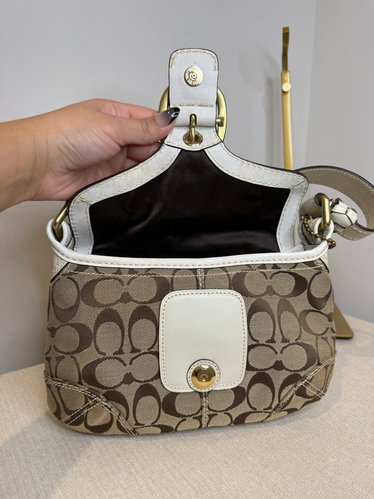 Pre-owned Coach Bleeker SoHo White buckle shoulder bag 2007