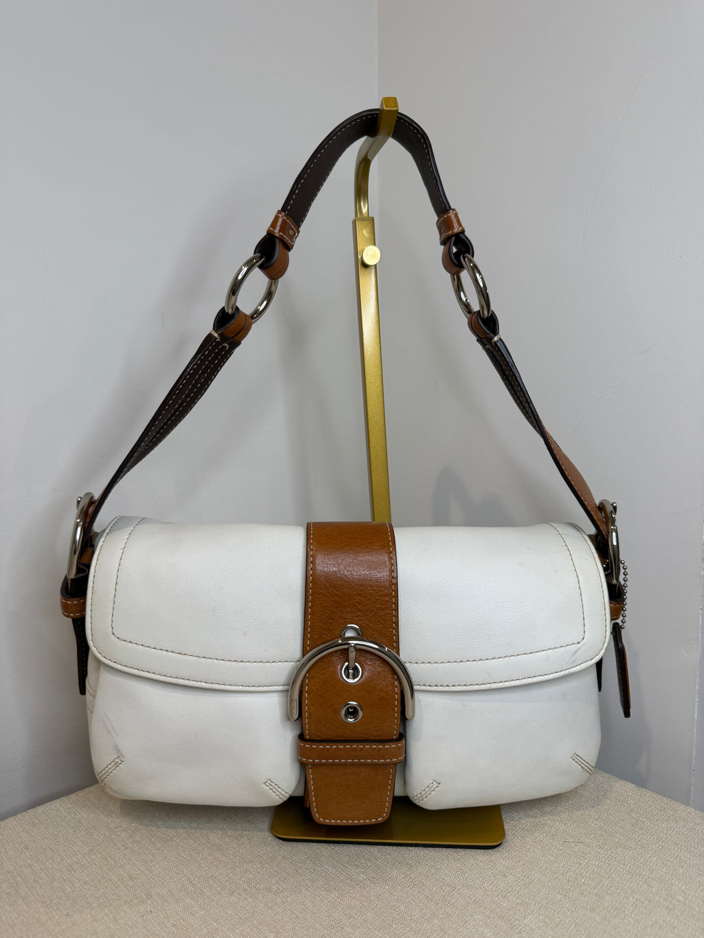 Pre-owned Coach Leather White and Brown SoHo Flap Shoulder bag 2004 vintage