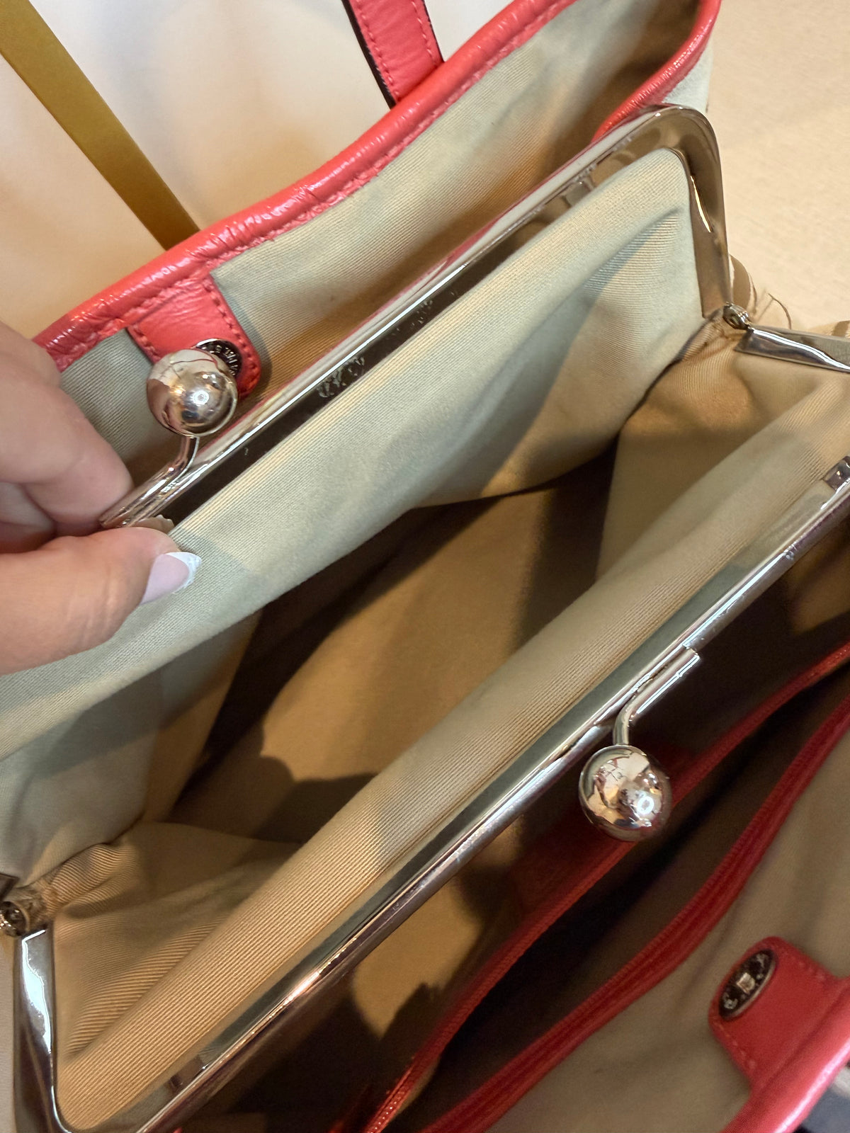 Pre-owned Coach Canvas signature Framed Carryall Tote Bag 2010