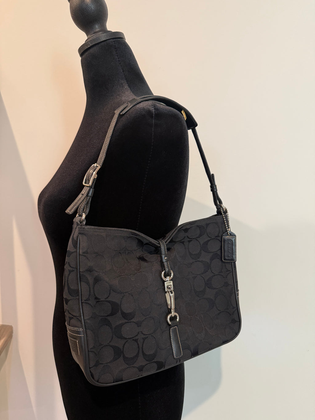 Pre-owned Coach Black Hampton Clip Hobo Shoulder bag 1990s vintage