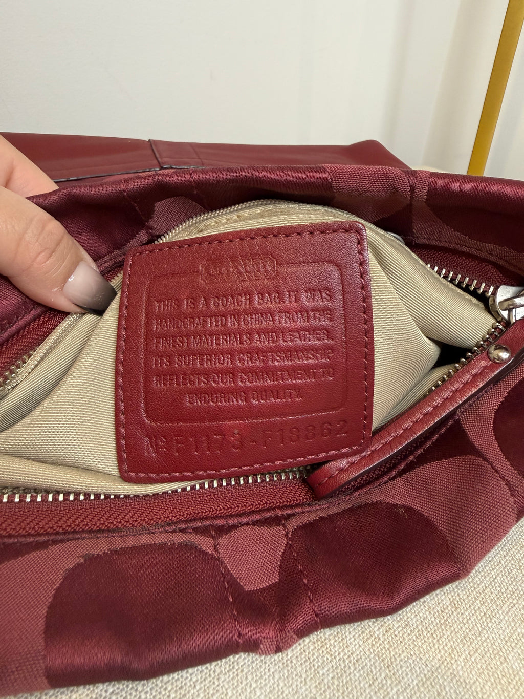Pre-owned Coach Burgundy Chain Hobo shoulder bag 2011