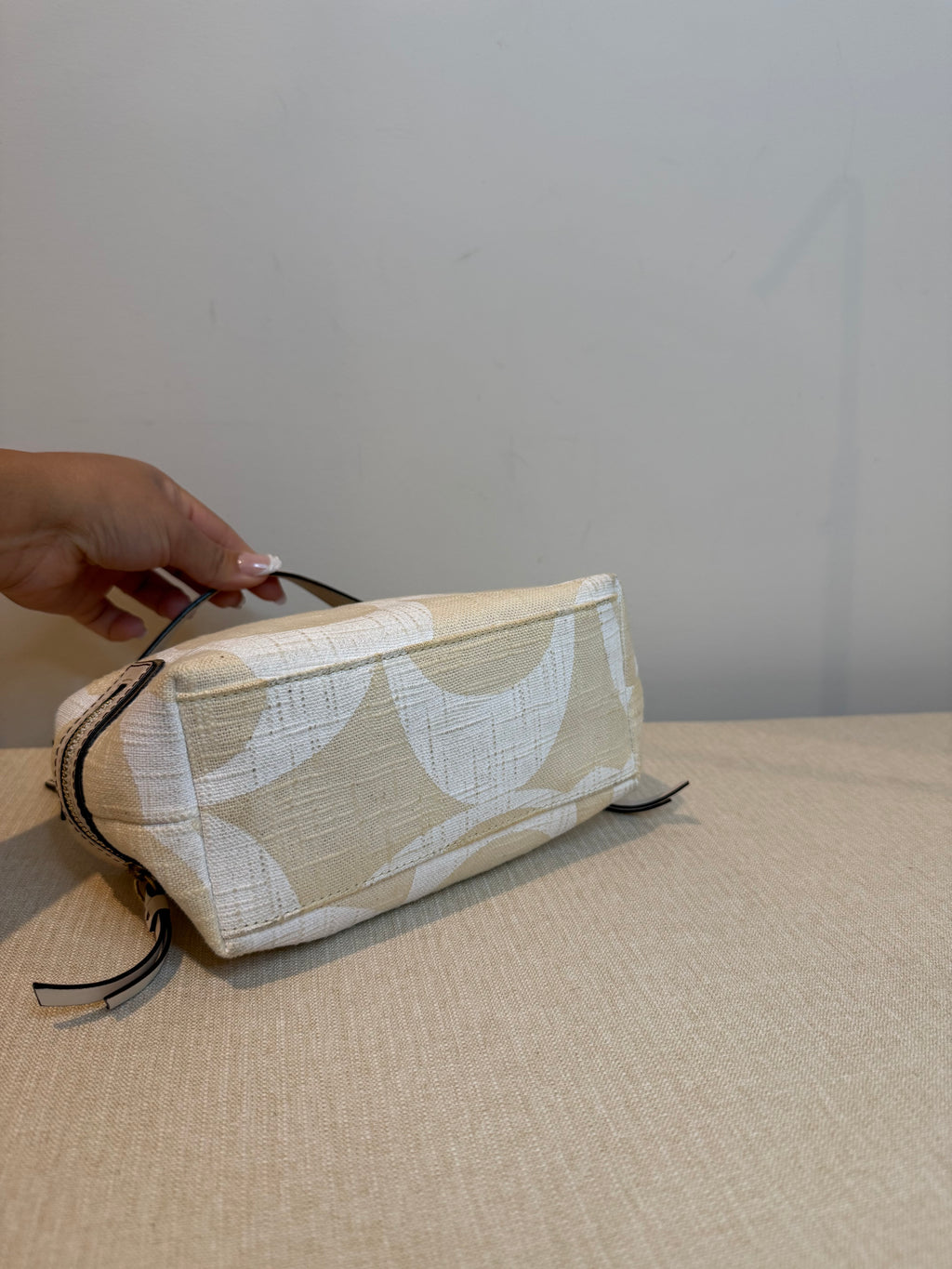 Pre-owned Coach Canvas Mini White tonal handbag 2006 Vintage