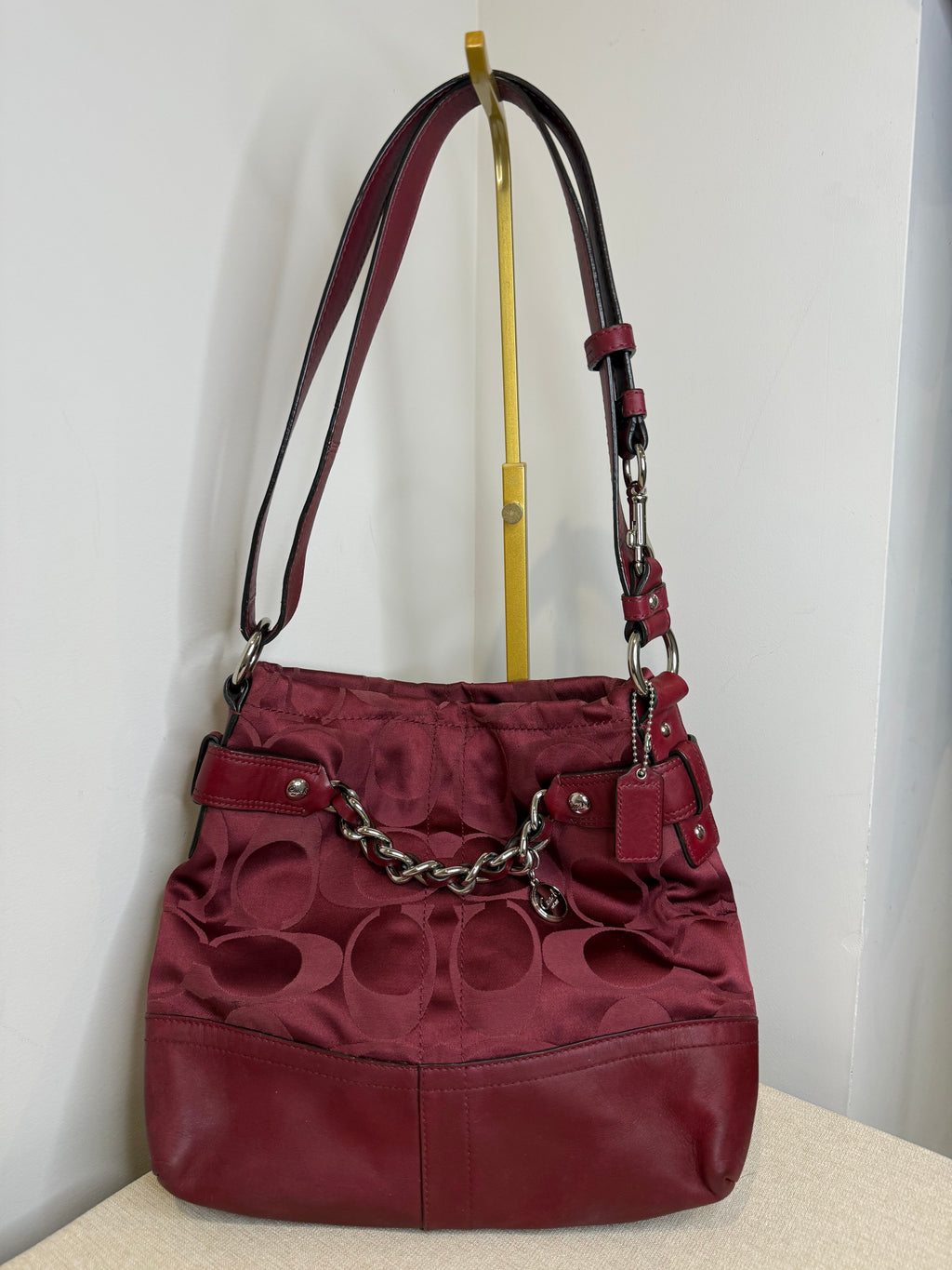 Pre-owned Coach Burgundy Chain Hobo shoulder bag 2011